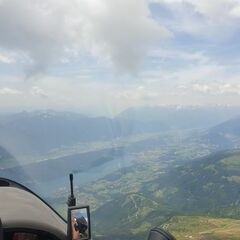 Flugwegposition um 11:11:29: Aufgenommen in der Nähe von Gemeinde Radenthein, Österreich in 2740 Meter